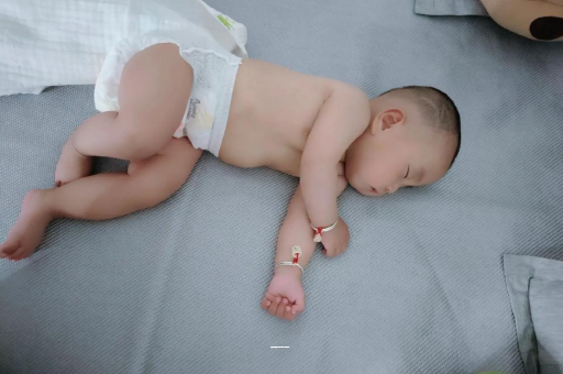 博尔塔拉蒙古宝宝高烧怎么处理
